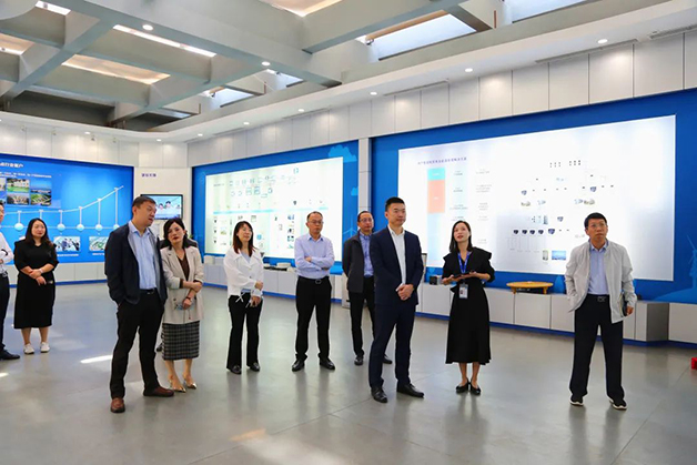 西門子EP BU總經理韓振華先生一行蒞臨威勝電氣考察交流